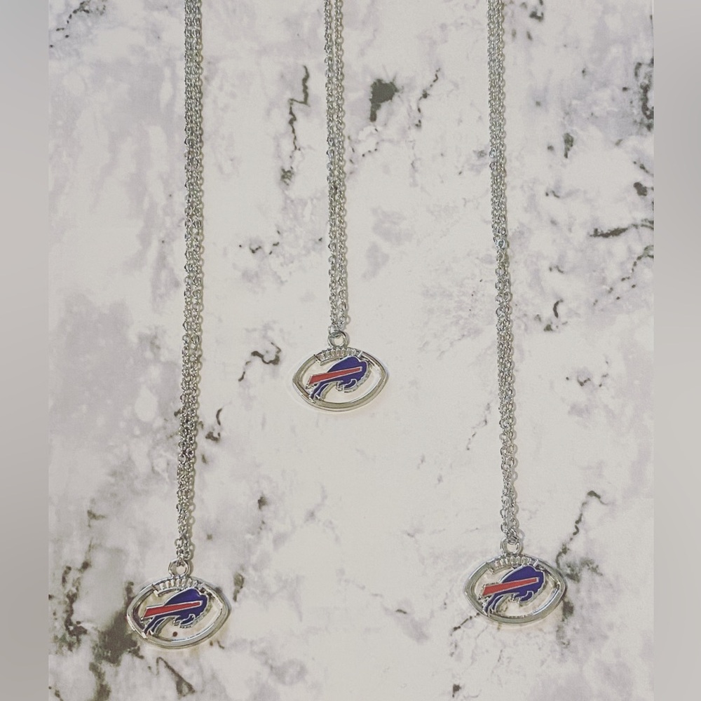 Bills necklace